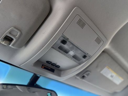 Used 2007 Chevrolet Avalanche LTZ w/ LTZ Preferred Equipment Group image 44