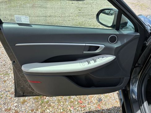 Used 2025 Hyundai Sonata SEL FWD image 15