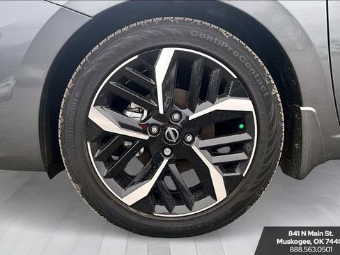 New 2025 Nissan Versa SR w/ Trunk Package image 12