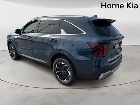 New 2026 Kia Sorento S image 5