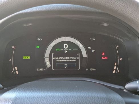 Used 2025 Toyota Camry LE image 19