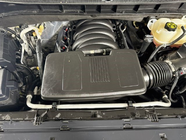 Used 2021 Chevrolet Suburban LS AWD/4WD image 38