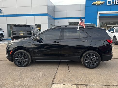 Used 2022 Chevrolet Equinox RS w/ RS Leather Package image 8