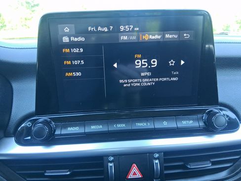 Certified 2024 Kia Forte LXS w/ LXS Technology Package FWD image 25