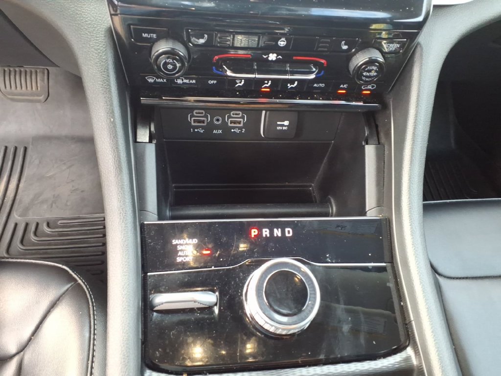 Used 2023 Jeep Grand Cherokee L Limited AWD/4WD image 12