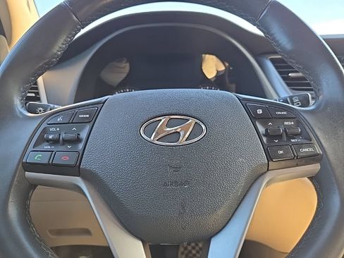 Used 2016 Hyundai Tucson Sport AWD/4WD image 17
