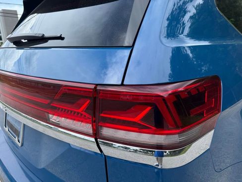 Used 2025 Volkswagen Atlas SE FWD image 11