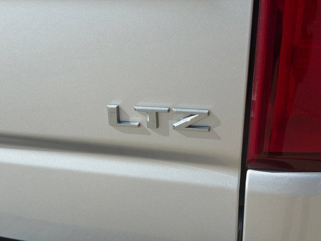 Used 2020 Chevrolet Silverado 1500 LTZ AWD/4WD image 27