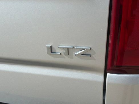 Used 2020 Chevrolet Silverado 1500 LTZ AWD/4WD image 27
