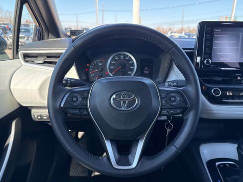 Used 2022 Toyota Corolla SE image 16
