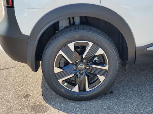 New 2026 Nissan Kicks SV w/ Cold Weather Package image 5