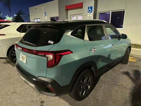 Used 2024 Kia Seltos S image 11