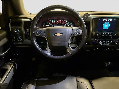 Used 2018 Chevrolet Silverado 1500 LT w/ All Star Edition image 25