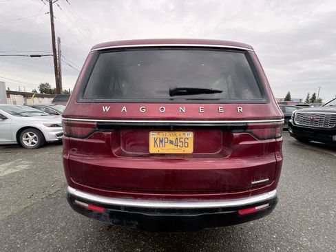 Used 2024 Jeep Wagoneer L Series II w/ Flexible Seating Group AWD/4WD image 27