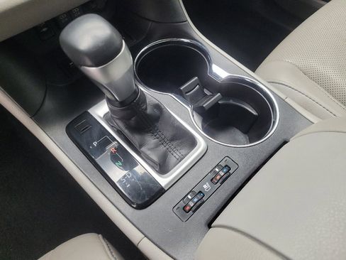 Used 2018 Toyota Highlander Limited Platinum image 26
