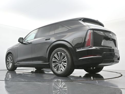 New 2026 Cadillac Escalade IQ Sport 1 w/ LPO, Floor Liner Package image 17