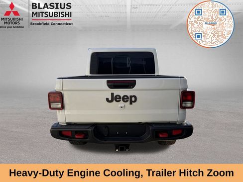 Used 2022 Jeep Gladiator Rubicon w/ Trailer Tow Package AWD/4WD image 9