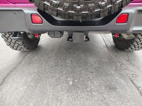 Certified 2024 Jeep Wrangler Willys image 10