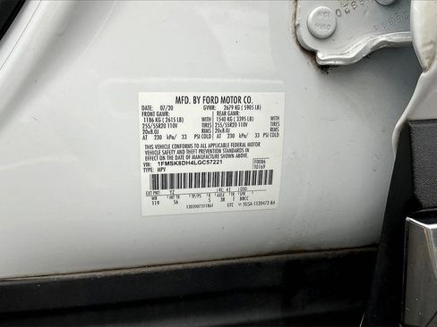 Certified 2020 Ford Explorer XLT w/ Equipment Group 202A image 32