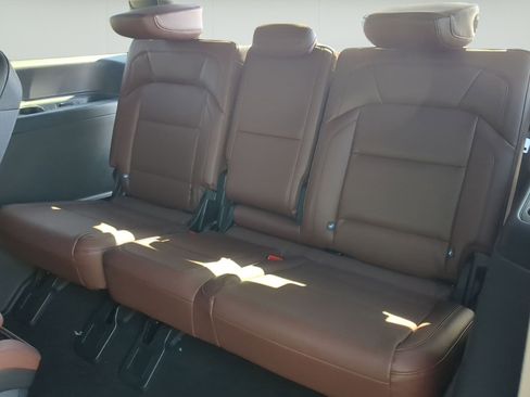 New 2026 Lincoln Navigator Reserve AWD/4WD image 23