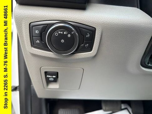 Used 2015 Ford F150 XL w/ Equipment Group 101A Mid RWD image 26