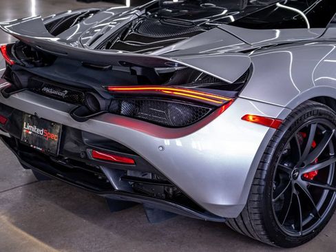 Used 2020 McLaren 720S Spider RWD image 7