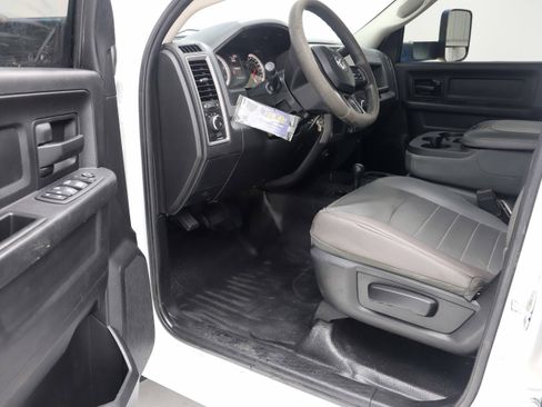 Used 2018 RAM 5500 Tradesman w/ Max Tow Package AWD/4WD image 29