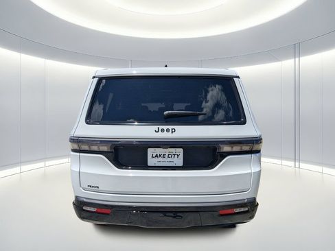 New 2026 Jeep Grand Wagoneer Limited AWD/4WD image 5