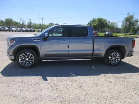 New 2026 GMC Sierra 1500 Denali AWD/4WD image 9