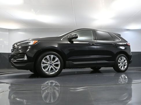 Used 2022 Ford Edge Titanium w/ Equipment Group 301A AWD/4WD image 55