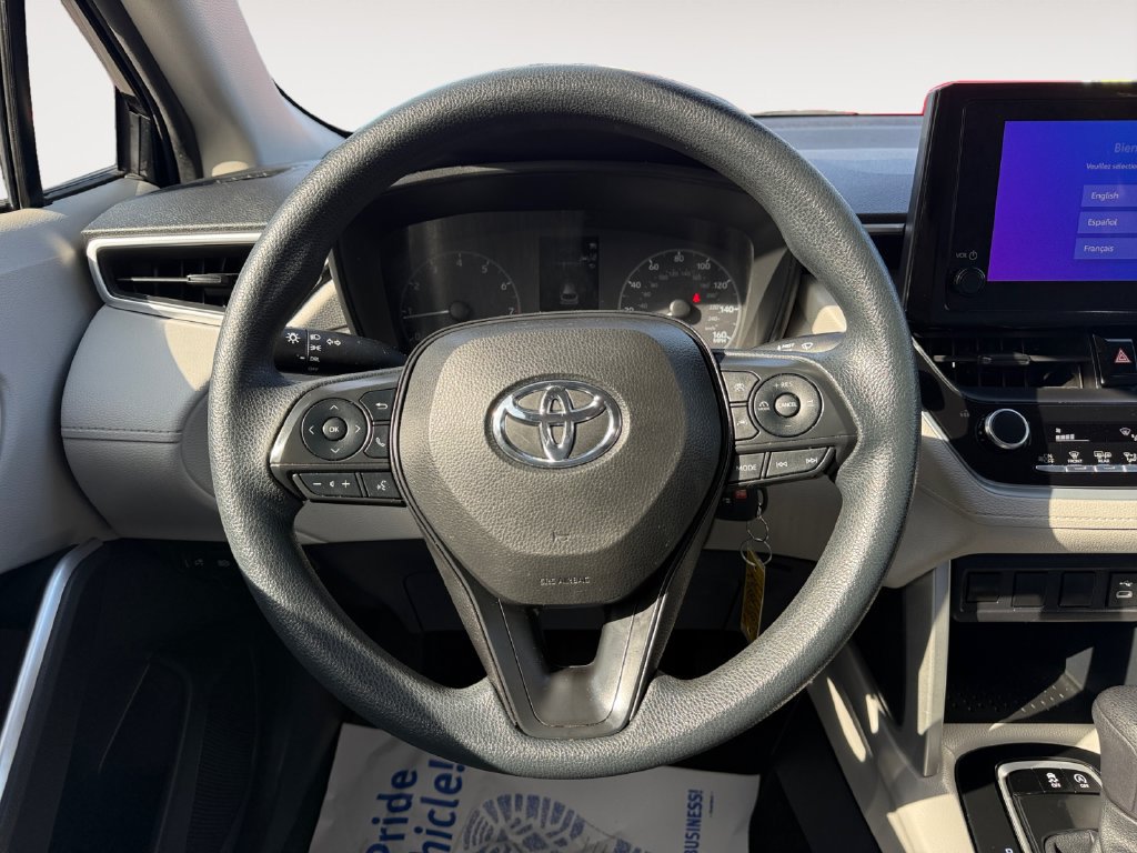 Used 2023 Toyota Corolla Cross L AWD/4WD image 12