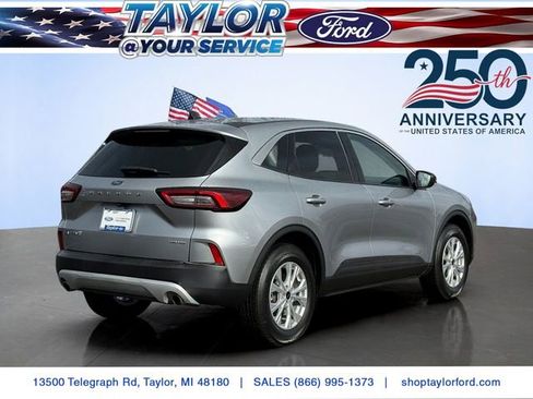 Used 2023 Ford Escape Active AWD/4WD image 3