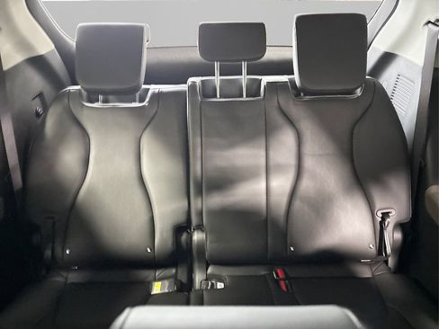 New 2026 Kia Carnival EX image 28