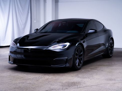 Used 2023 Tesla Model S AWD/4WD image 3
