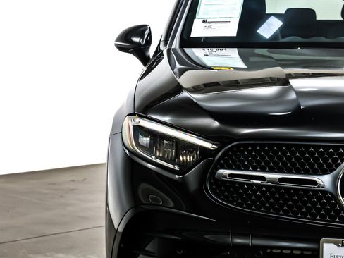 Used 2024 Mercedes-Benz GLC 300 4MATIC w/ AMG Line image 14