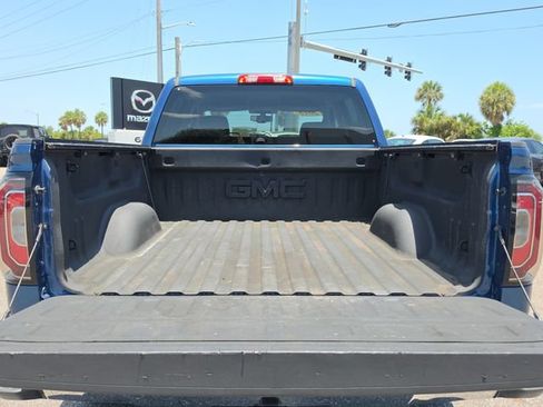 Used 2018 GMC Sierra 1500 SLT w/ SLT Premium Package RWD image 7
