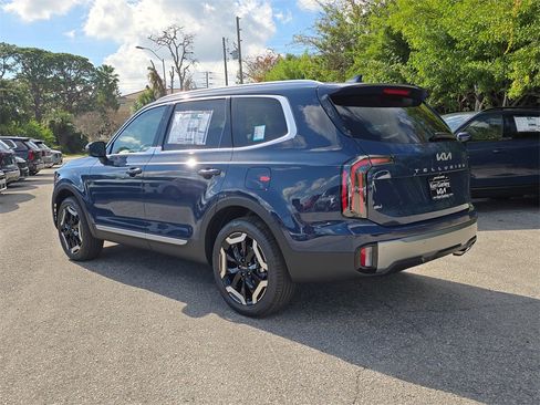 New 2025 Kia Telluride EX image 6