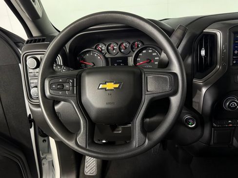 Used 2025 Chevrolet Silverado 1500 Custom AWD/4WD image 18