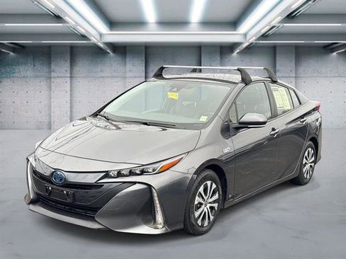 Used 2021 Toyota Prius Prime XLE image 1