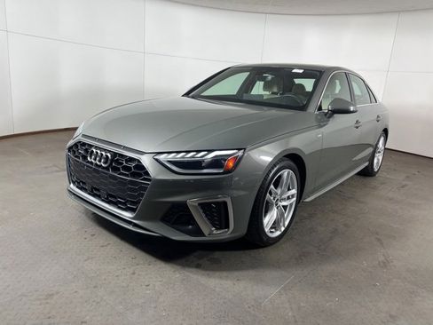 Used 2023 Audi A4 2.0T Premium w/ Convenience Package image 3