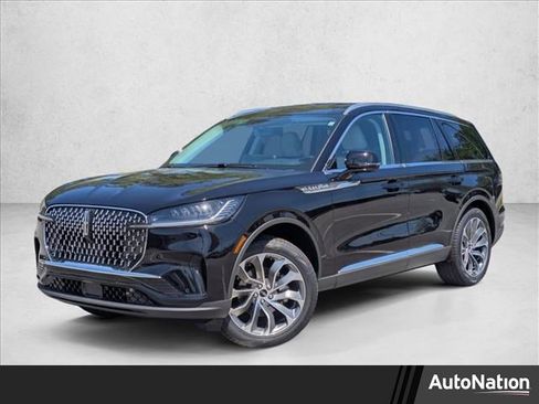 New 2026 Lincoln Aviator 2WD image 1