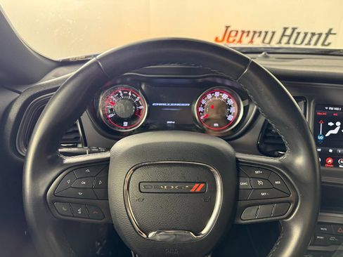 Used 2023 Dodge Challenger GT RWD image 14