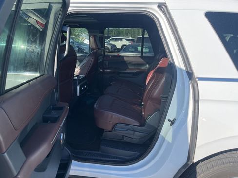 Used 2022 Ford Expedition Max Limited AWD/4WD image 11