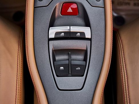 Used 2012 Ferrari 458 Spider RWD image 63