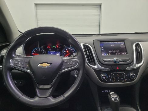 Used 2020 Chevrolet Equinox LT FWD image 22