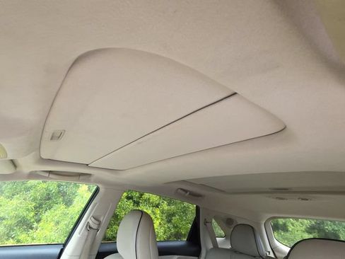 Used 2010 Toyota Venza FWD image 8