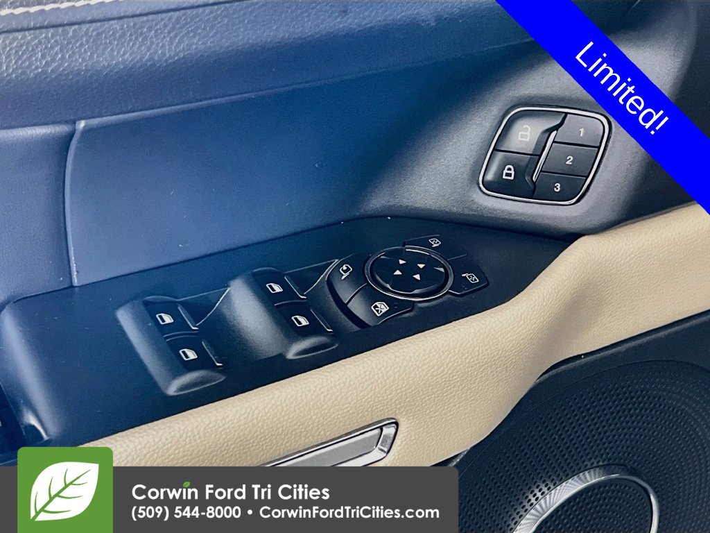 Used 2022 Ford Expedition Max Limited AWD/4WD image 11