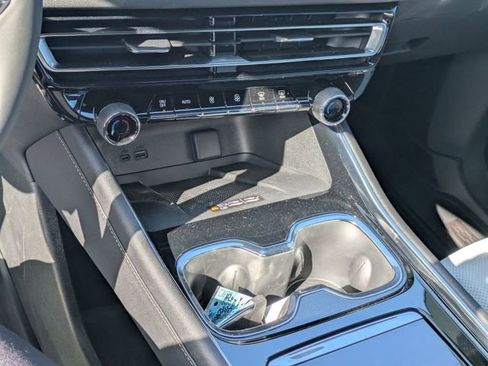 New 2026 Chevrolet Traverse High Country FWD image 22