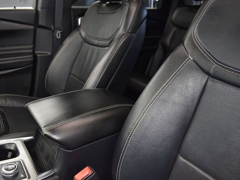 Used 2020 Ford Explorer ST w/ Premium Technology Package image 14