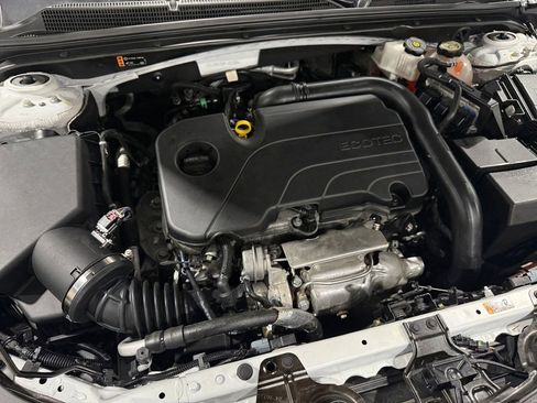 Used 2024 Chevrolet Malibu LT w/ Sport Edition image 38